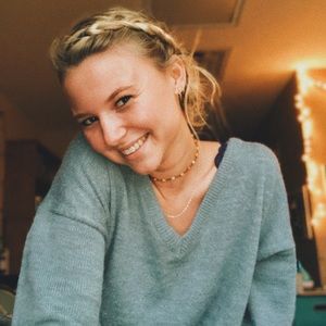 Meet your Posher, Andrea